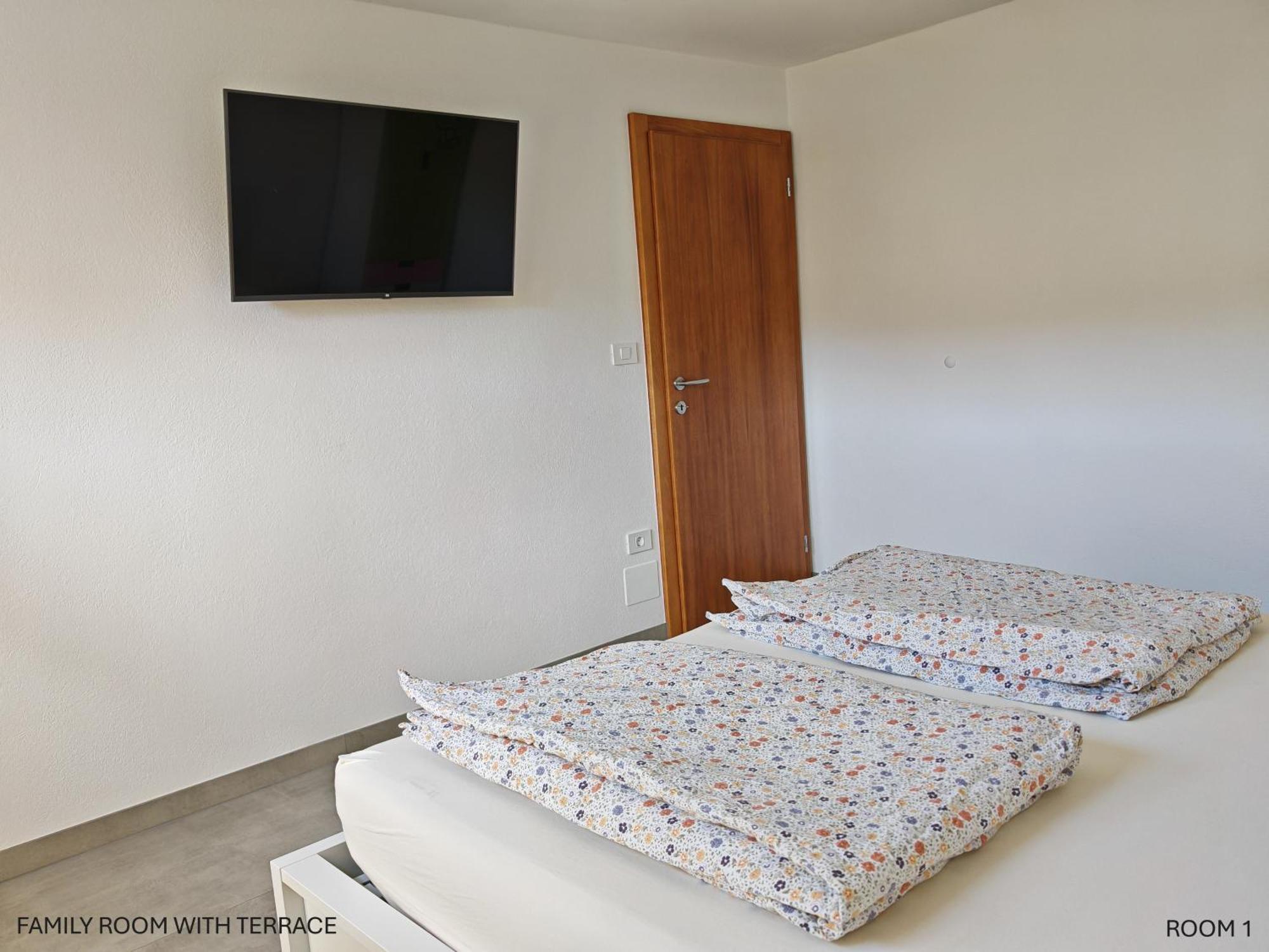 Apartment And Room Anica Толмин Экстерьер фото